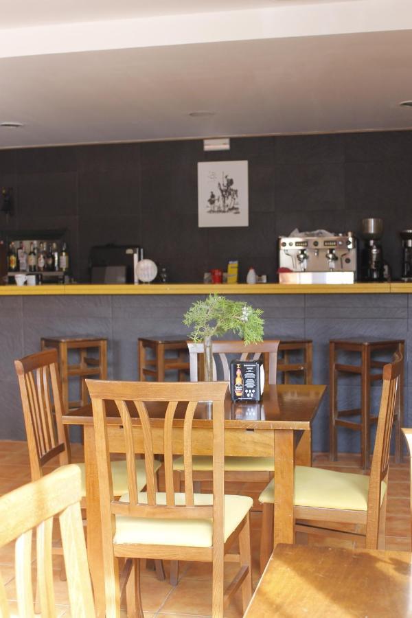 Hostal Restaurante Bustos Villarrubio Luaran gambar