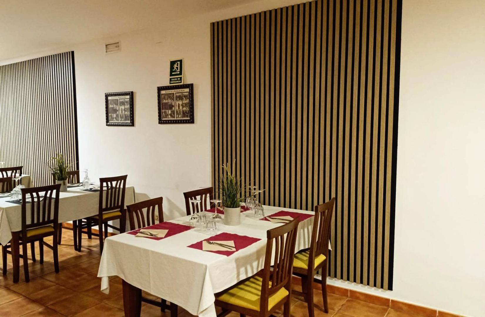 Hostal Restaurante Bustos Villarrubio Luaran gambar